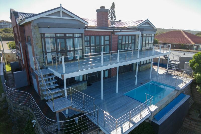 8 Bedroom Property for Sale in Reebok Western Cape